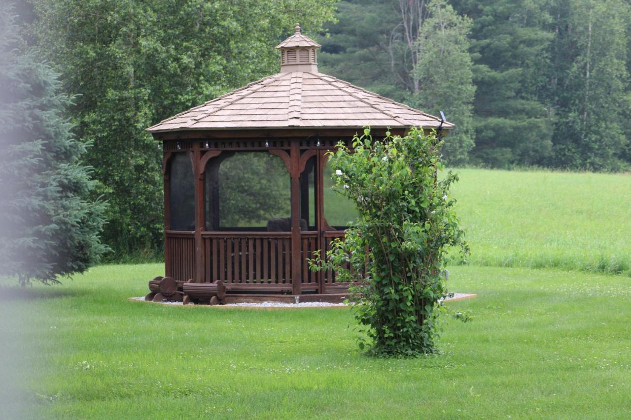 Maple Leaf Acre Villa Williston Екстериор снимка